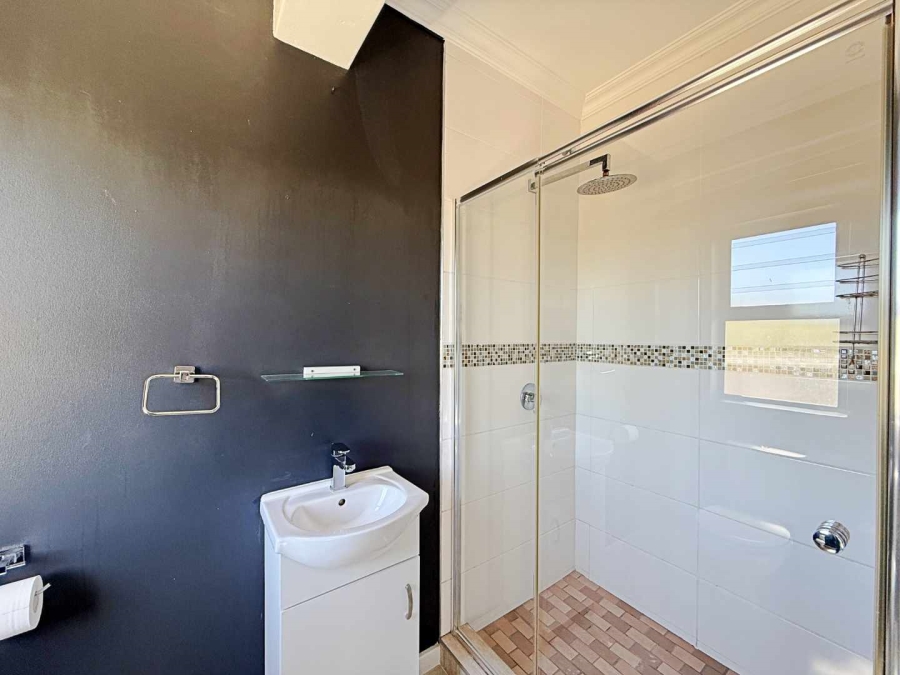 To Let 1 Bedroom Property for Rent in Myburgh Park Western Cape